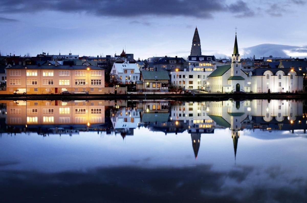 Lundur Apartments - Down Town Reykjavik Exterior photo